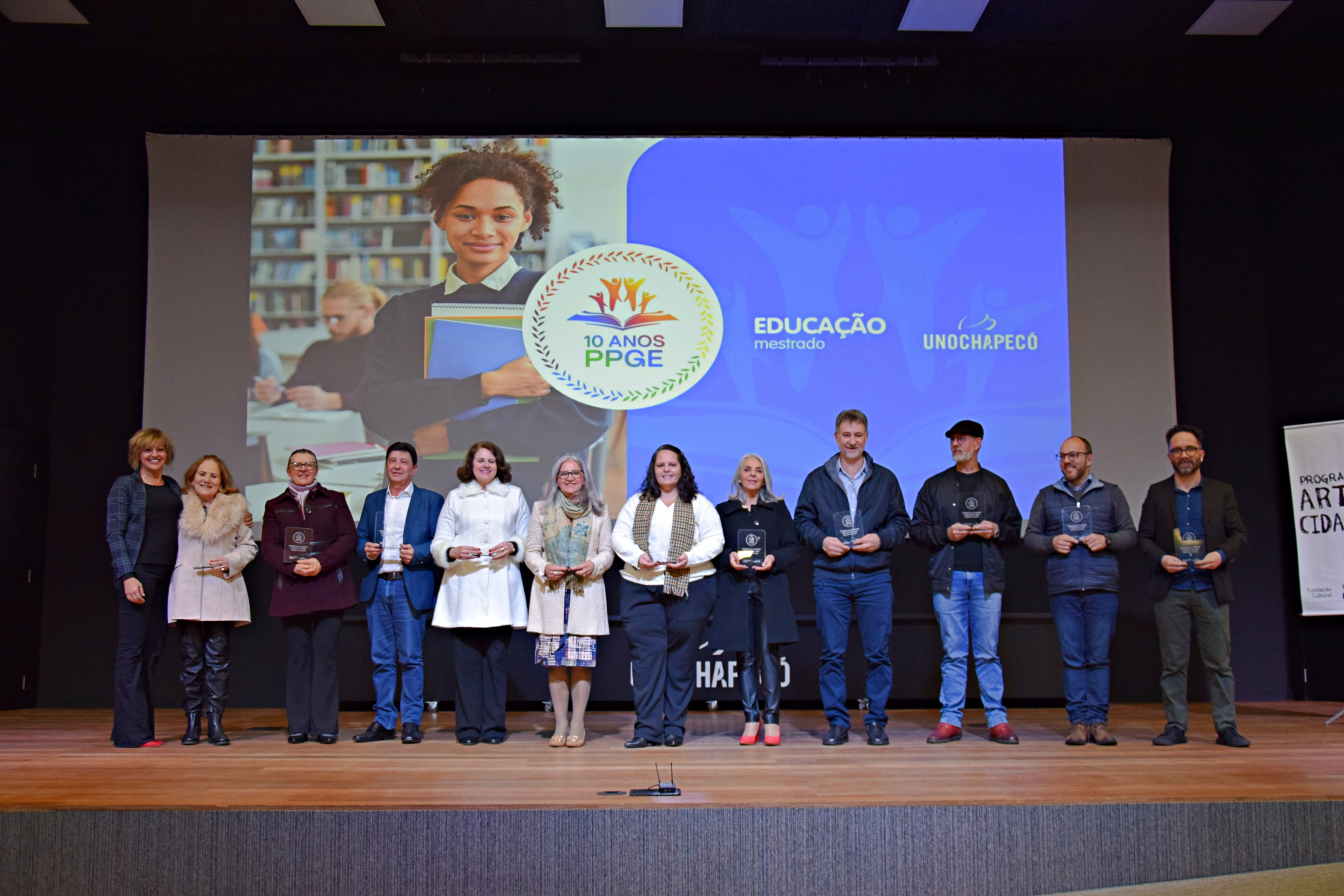 Corpo docente do PPGE foi homenageado em evento alusivo aos 10 anos do curso