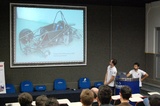 <p>Acadêmicos apresentam projeto do protótipo do carro de corrida</p>
