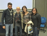 <p>Fotojornalista Antonio Carlos Mafalda e estudantes do curso de Jornalismo da Unochapecó</p>