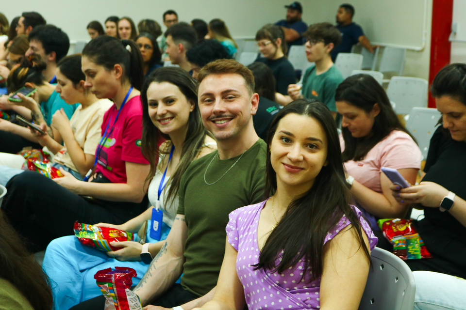 <p>A abertura da 23° SIPAT contou com a apresentação do grupo teatral 'Cia de La Curva' com o teatro 'Tet a Tet'.</p>