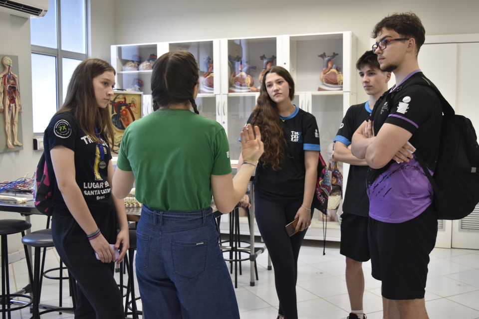 <p>Mais de 3 mil estudantes participaram de uma tarde repleta de atividades práticas e aprendizado.</p>