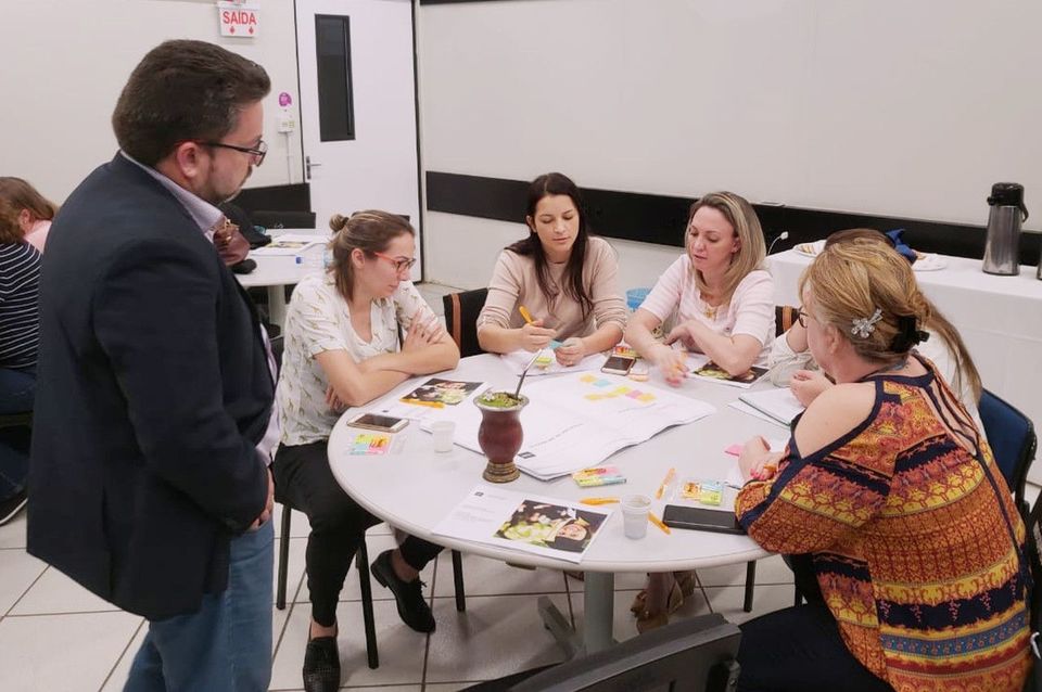 Professores da Uno recebem capacitação sobre o projeto TCC Startup