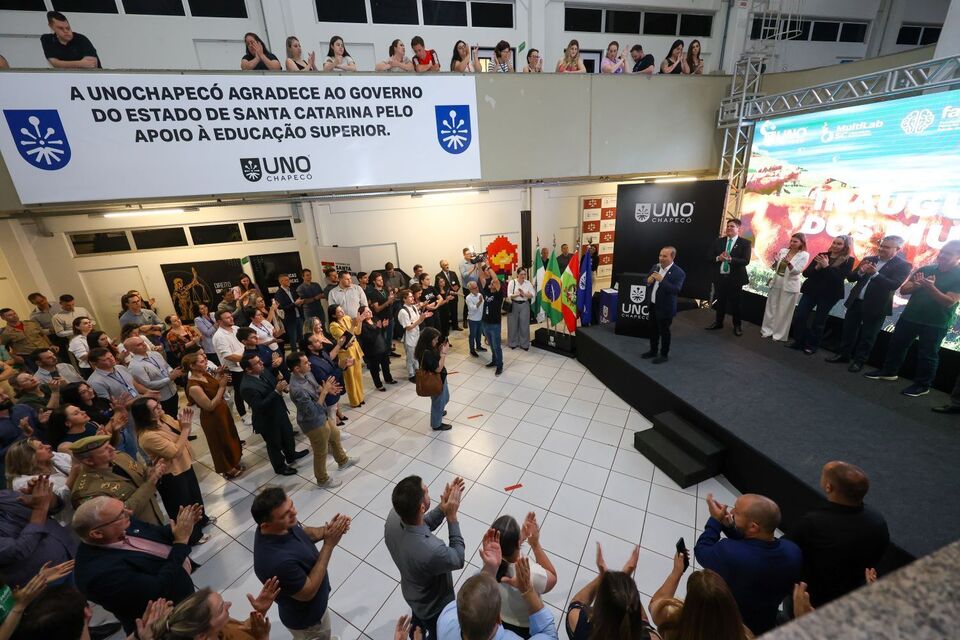 Governador Jorginho Mello inaugura laboratórios para pesquisa avançada